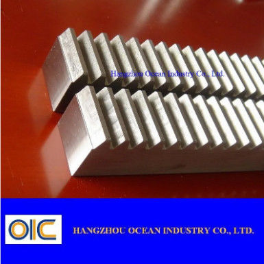La Cina Profili a denti rettilineo Reggi di stoccaggio pesanti con macchinari industriali Compatibilità Soluzioni per scaffalature a carico pesante per lo stoccaggio fornitore