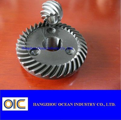 20 Degree Pressure Angle Spiral Bevel Gear Delivering Power Transmission and Accuracy 5 to 7 Engineered for Mechanical Operation fornitore