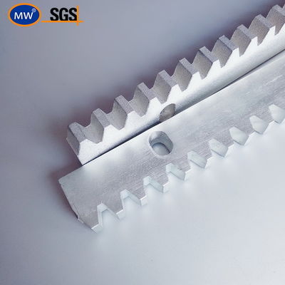 Scaffalature per magazzino e stoccaggio carichi pesanti con processo di fresatura per scaffalature per carichi pesanti con profilo a dente dritto fornitore